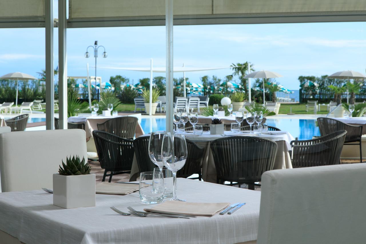 Adriatic Palace Hotel Лідо-ді-Єзоло Екстер'єр фото