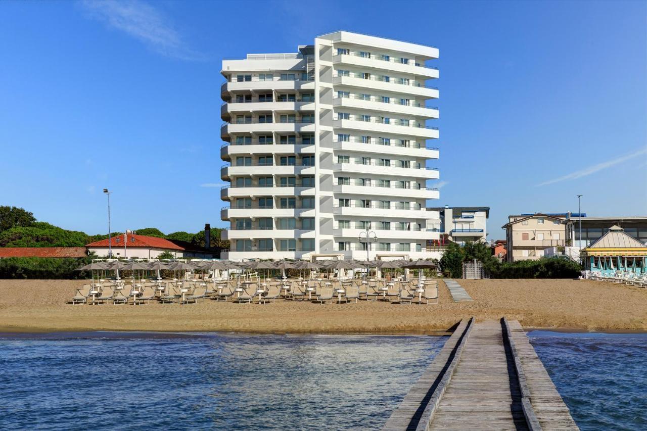 Adriatic Palace Hotel Лідо-ді-Єзоло Екстер'єр фото