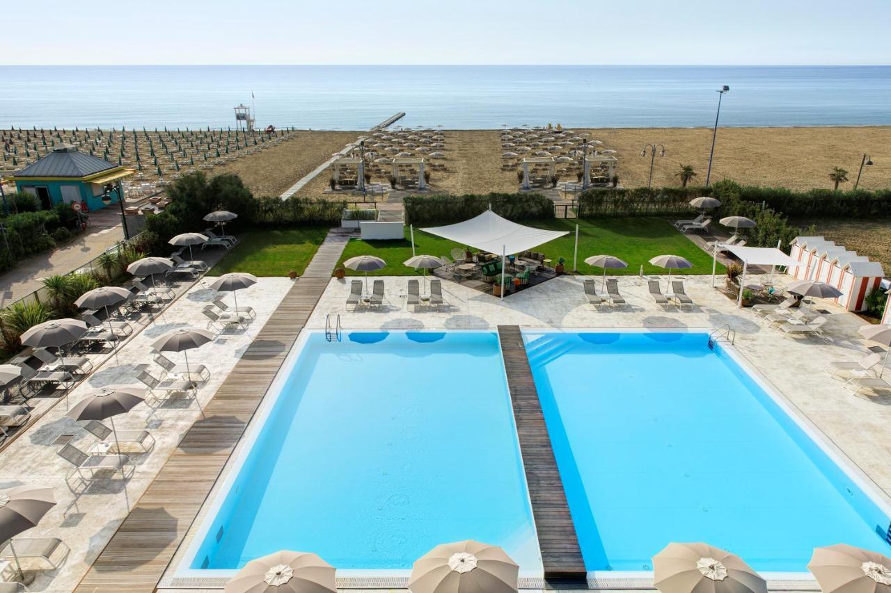 Adriatic Palace Hotel Лідо-ді-Єзоло Екстер'єр фото